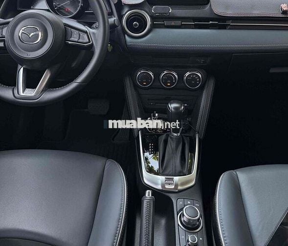 Mazda 2 2021 phiên bản đủ
