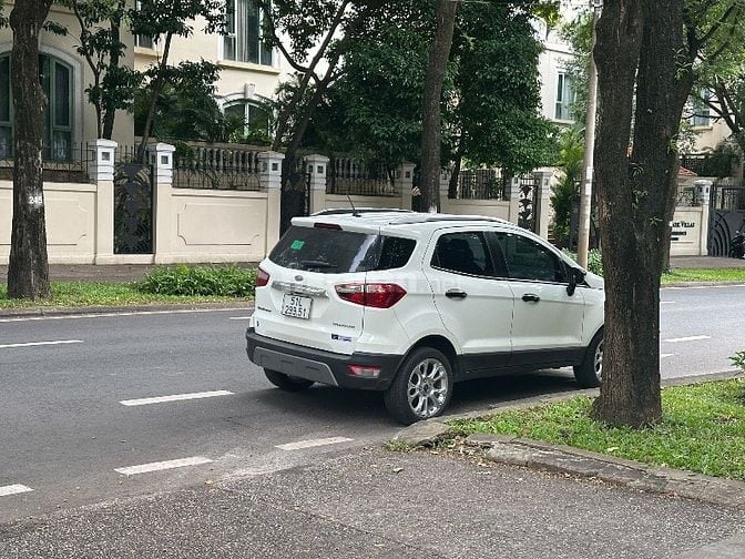Bán ford EcoSport 2020 trắng full hãng