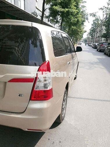 chính chủ bán Toyota Innova 2016 2.0E xe đẹp căng
