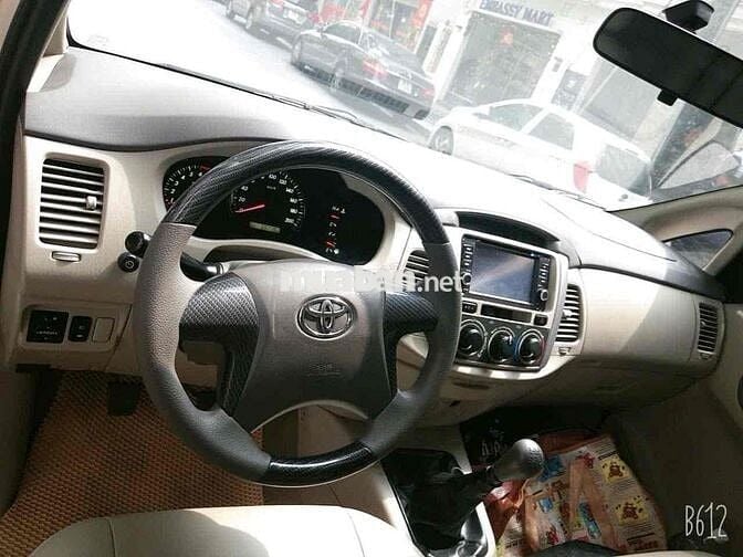 chính chủ bán Toyota Innova 2016 2.0E xe đẹp căng