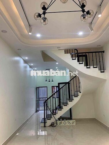 Hot! Vũ Tông Phan, 30m ra mặt phố, ngõ 2,5m, ngõ thông, nhà đẹp. 8 tỷ