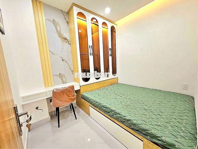 Cực Hiếm! Bán Gấp Nhà MTKD 2 Tầng 40m2- Ngay Phan Đăng Lưu- Nhỉnh 6 tỷ