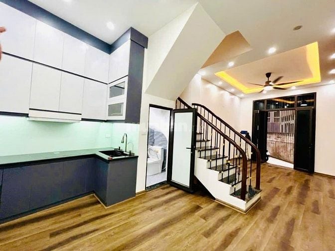 Bán nhà 4 tầng ngõ Thông Phong – Đống Đa