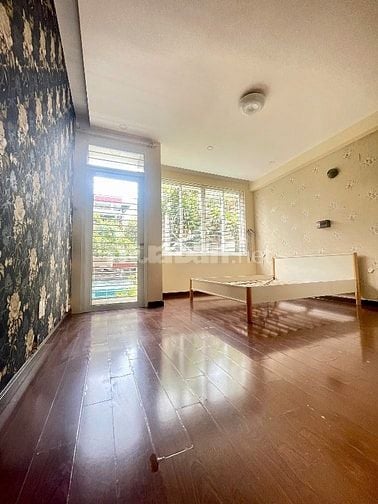 ⭐️Nhà 3 Lầu DT:4,4x14m đẹp Cao cấp hẻm Nguyễn Đình Chính, P15.