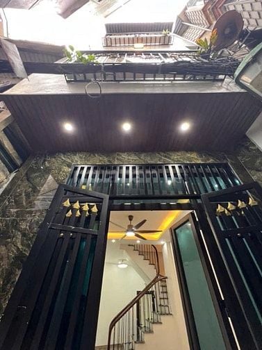 Bán nhà 4 tầng ngõ Thông Phong – Đống Đa