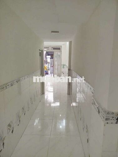 Nhà nguyên căn, 3PN,2Wc, đường Nguyễn Thị kiểu