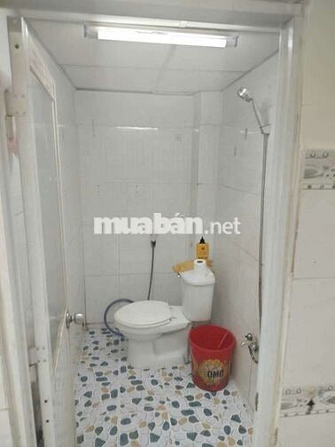 Nhà nguyên căn, 3PN,2Wc, đường Nguyễn Thị kiểu