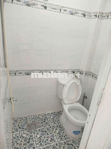 Nhà nguyên căn, 3PN,2Wc, đường Nguyễn Thị kiểu