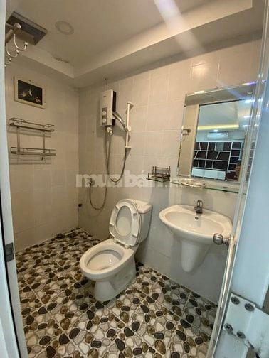 Bán Căn Hộ Bàu Cát II - Chính Chủ, Tầng Cao, Nhà Mới Đẹp, Giá 2.7 Tỷ
