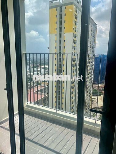 Cho Thuê Căn 2PN 2WC Bcons City sát Làng Đại Học Tháp view phố đi bộ