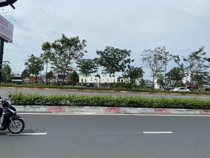 Mặt bằng p.Hiệp Bình Chánh 100m2 gần Gigamall, xe hơi vào thoải mái