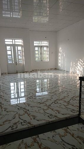 Cho thuê nhà nguyên căn mặt tiền Nguyễn Tất Thành,Phước Long,Nha Trang