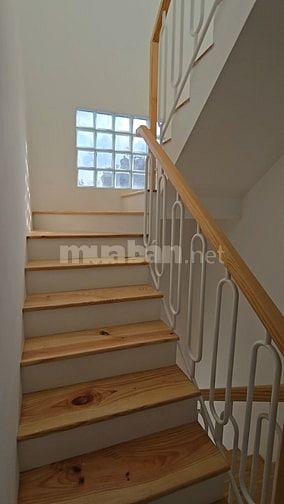 Nhà mới xây Cho thuê phòng đẹp gần ngay Bệnh viện z715
