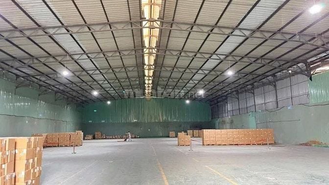 *Cho thuê kho xưởng*1800m2 gần đường Q.L 1A, Linh Trung, Quận Thủ Đức