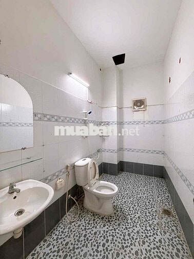 Cho thuê nhà mặt tiền Võ Văn Kiệt, Bình Thuỷ, Cần Thơ