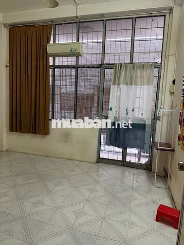 Nhà mình còn 1 phòng trống, cần cho nữ thuê phòng hoặc ở ghép