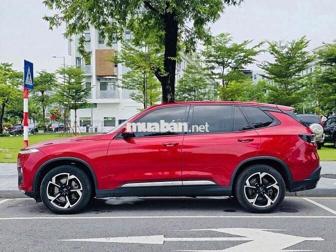 VinFast Lux SA2.0 2020 2.0 AT - 70000 km