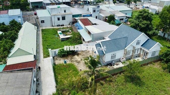 bán biệt thự đất vườn, cần giuộc long an