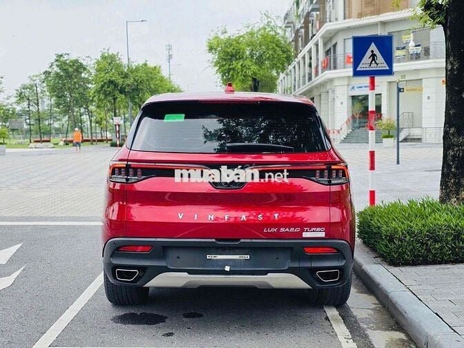 VinFast Lux SA2.0 2020 2.0 AT - 70000 km
