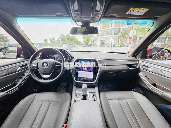 VinFast Lux SA2.0 2020 2.0 AT - 70000 km