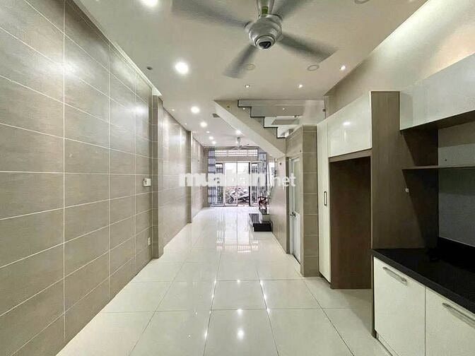 Chính chủ bán nhà 1 trệt 1 lầu 67m2/1ty350 2PN, 2WC Tân Kim Cần Giuộc
