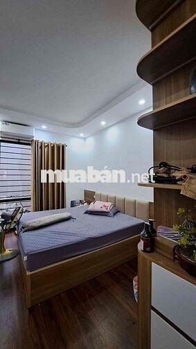 Phan Đình Giót ,Quang Trung 34m 5T 7,05 tỷ Vf3 đỗ cửa ,ôtô tránh cách