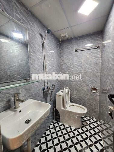 Thọ Lão gần-1 CĂN ***-2NGỦ-ở sướng
TTtầng3 sổ nét SD 50m
Lô góc.