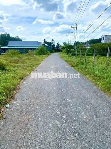 Cần bán lô 1 sẹc hương lộ 2, Gia Lộc, DT 149m2 giá 850tr sổ hồng riêng