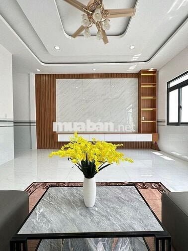Cắt lỗ bán gấp căn nhà 94m2 gần chợ SHR 955 triệu