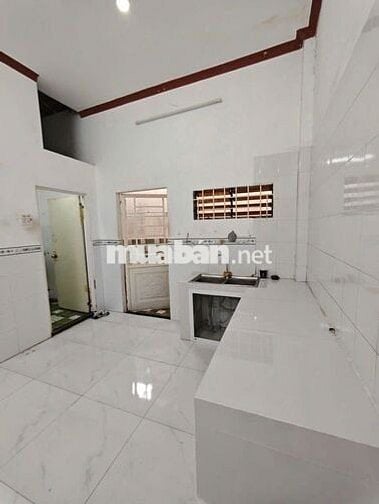 Bán gấp căn nhà 92m2 ở Đông Thạnh Hóc Môn giá 880 triệu SHR