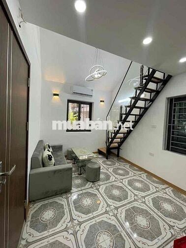 Bán nhà tập thể phố Bùi Ngọc Dương nhà đẹp 2 thoáng đường thông tứ tun