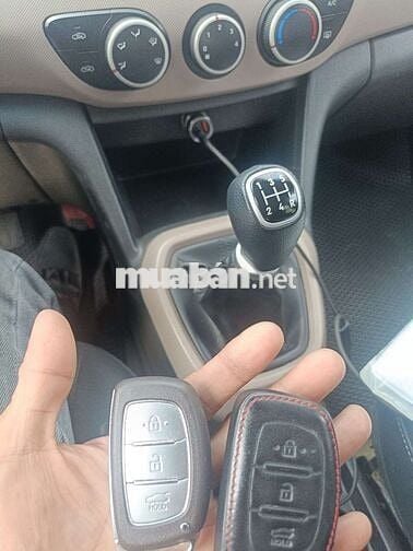 Hyundai Grand i10 2015 1.0 Base - 678 km