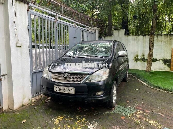 Toyota Innova 2007 G - 250000 km