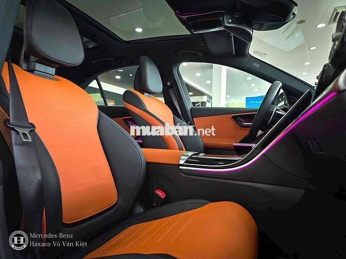 Mercedes-AMG C43 – Hỗ trợ 100% trước bạ