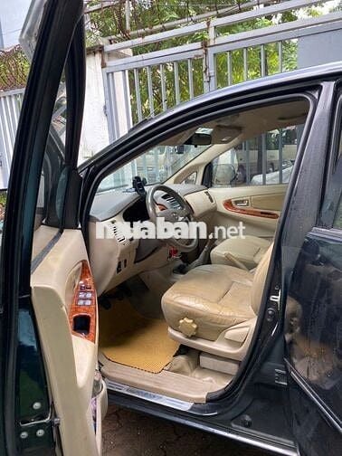 Toyota Innova 2007 G - 250000 km