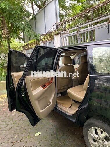 Toyota Innova 2007 G - 250000 km