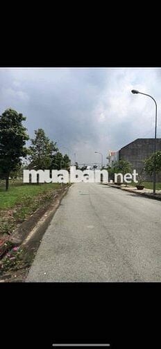 Mặt tiền khu Hương Sen - DA Làng Sen Việt Nam - DT 90m2 giá 1tỷ930