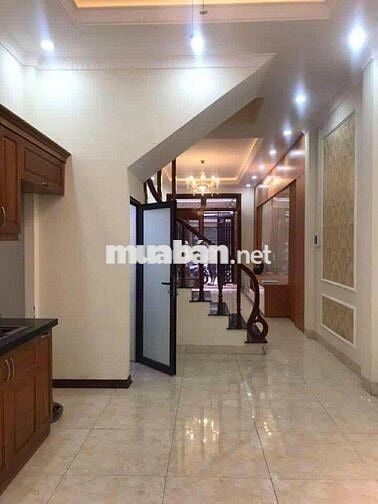 Nhà Ngõ đẹp 62m2, 4 phòng ngủ, phố Quang Nhân, quận Thanh Xuân