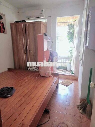 Bán tập thể phố Tân Mai. Dt 80m2, giá 3.7 tỷ