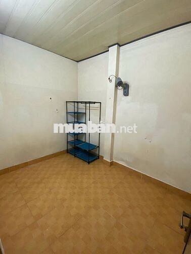 Phòng trọ 10m2 tiện nghi sạch sẽ mặt tiền đường Cao Văn Lầu, Quận 6
