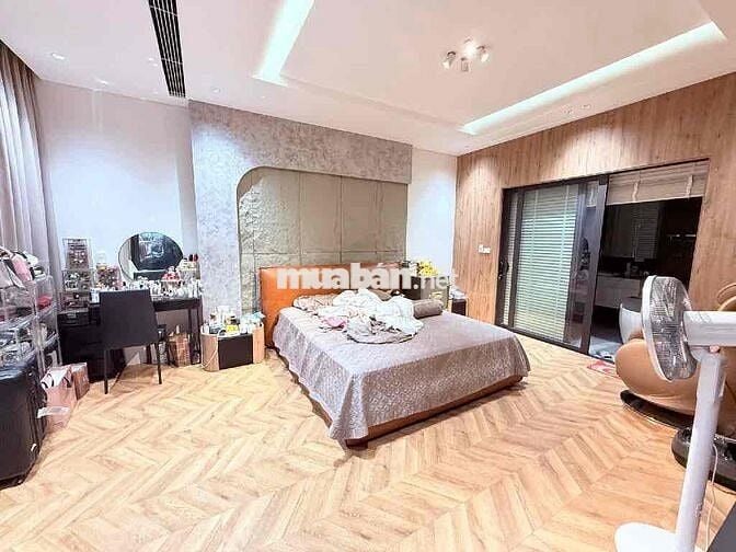 Chung cư Ban cơ yếu chính phủ, 188m2, Full nội thất cao cấp, 16,8tỷ TL