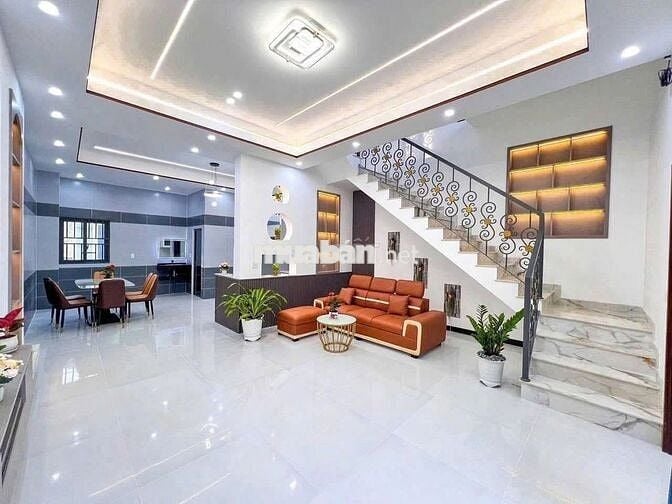 GĐ ký gửi 1 trệt 1 lầu giá 1 tỷ 850tr, DT 5x30m, Tân An, Bình Dương