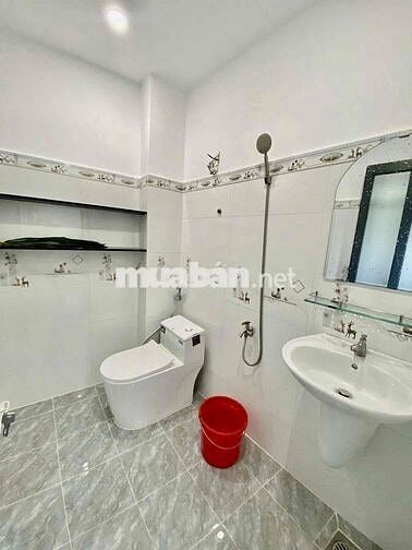 Nhà Mới DT 4,2M x16M 1Trệt 1Lửng 3Pn 2Wc Hẻm Xe Tải Gần Chợ Cầu Đồng