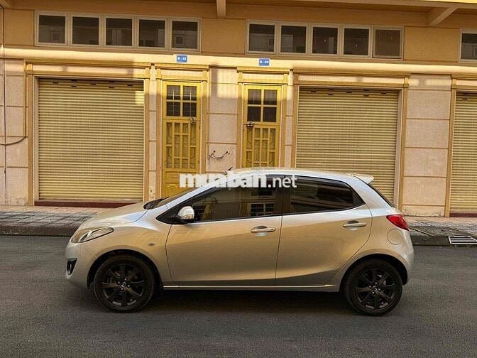 Mazda 2 2012 1.5 AT - 135000 km