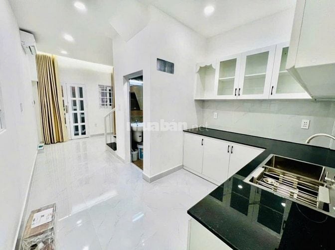 Bán nhà mới Cô Giang, Q1 giá rẻ chỉ 3,2 tỷ