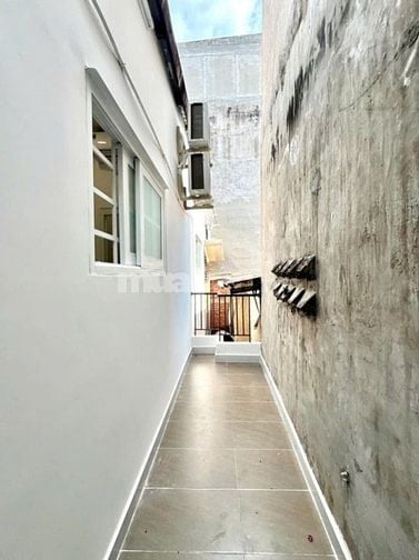 Bán nhà mới Cô Giang, Q1 giá rẻ chỉ 3,2 tỷ