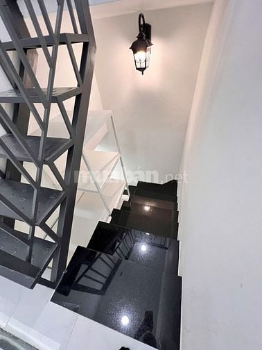 Bán nhà mới Cô Giang, Q1 giá rẻ chỉ 3,2 tỷ