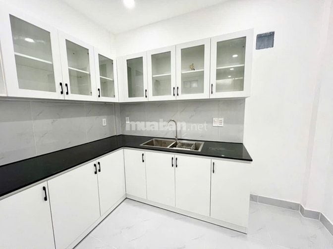 Bán nhà mới Cô Giang, Q1 giá rẻ chỉ 3,2 tỷ