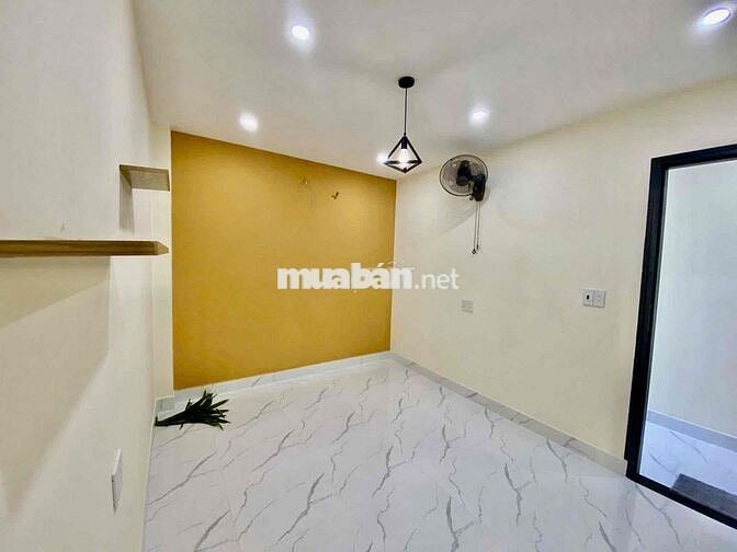 Nhà Mới DT 4,2M x16M 1Trệt 1Lửng 3Pn 2Wc Hẻm Xe Tải Gần Chợ Cầu Đồng