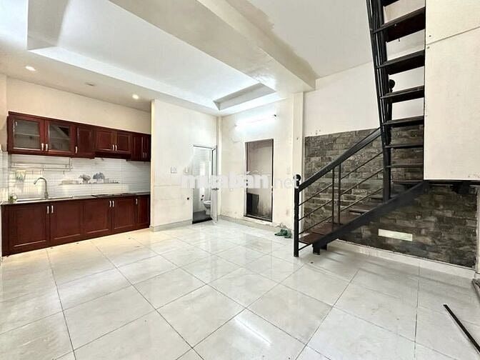 BÁN NHÀ PHÚ NHUẬN NGANG 6M, 3 LẦU THÍCH QUẢNG ĐỨC P.5-DT 36M²-5.8 tỷ